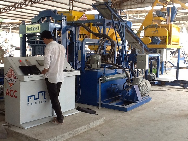 Dây chuyền sản xuất gạch không nung DmCline D8 tại Cty xây lắp An Giang Dây chuyền sản xuất gạch không nung DmCline D8 tại Cty xây lắp An Giang