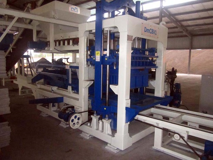 DmC triển khai dây chuyền làm gạch không nung cho Đông Khê DmC triển khai dây chuyền làm gạch không nung cho Đông Khê