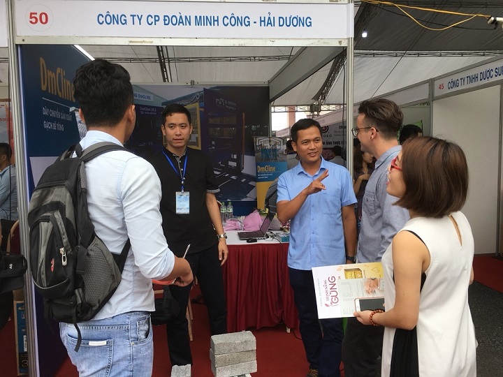 Khách hàng quan tâm tới công nghệ sản xuất gạch không nung DmCline Khách hàng quan tâm tới công nghệ sản xuất gạch không nung DmCline